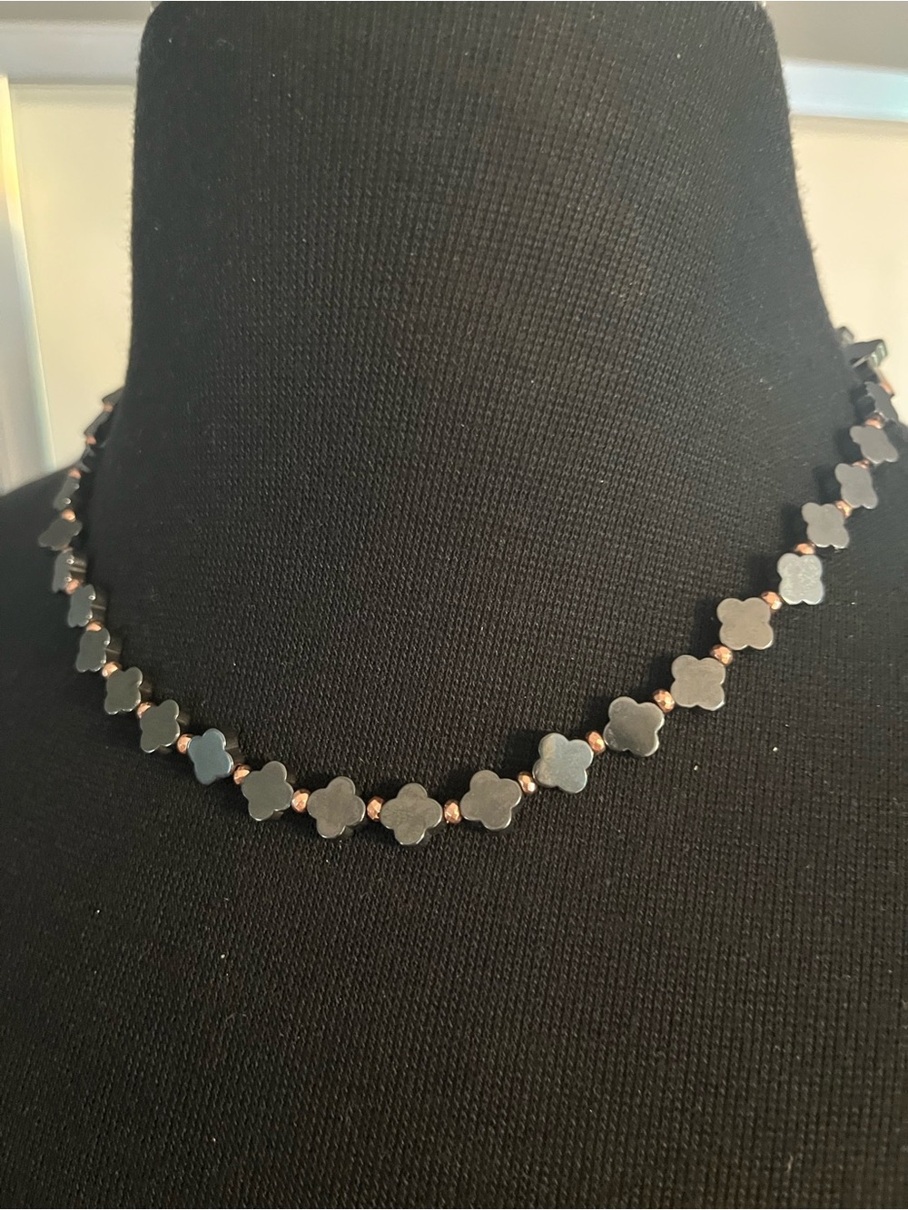 Black Clover-Link Necklace with rose gold Accent